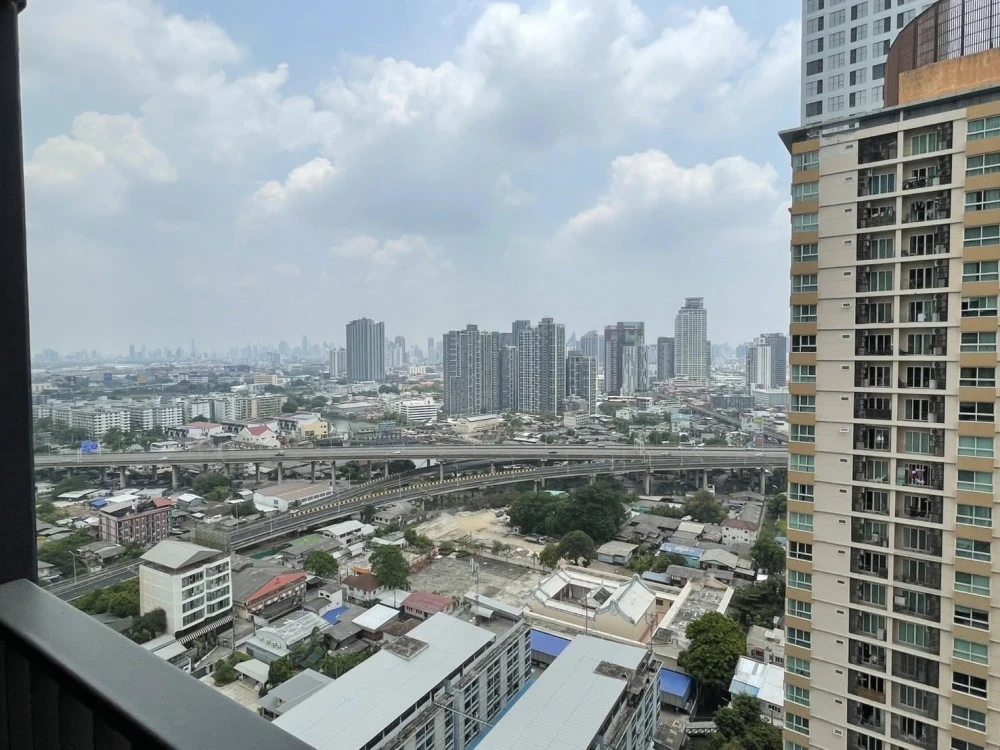 ให้เช่า Aspire Onnut Station  ทิศเหนือ  วิวเมืองและโค้งแม่น้ำเจ้าพระยา โปร่ง สบาย  ห้องมาพร้อม (Fully Furnished)