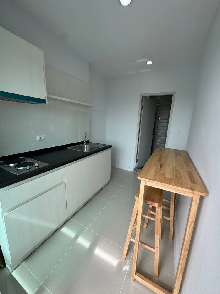 ให้เช่า Aspire Srinakarin ชั้น 7 ห้องกั้นเป็นสัดส่วน แต่งครบ สนใจจองเลย ด่วนๆ