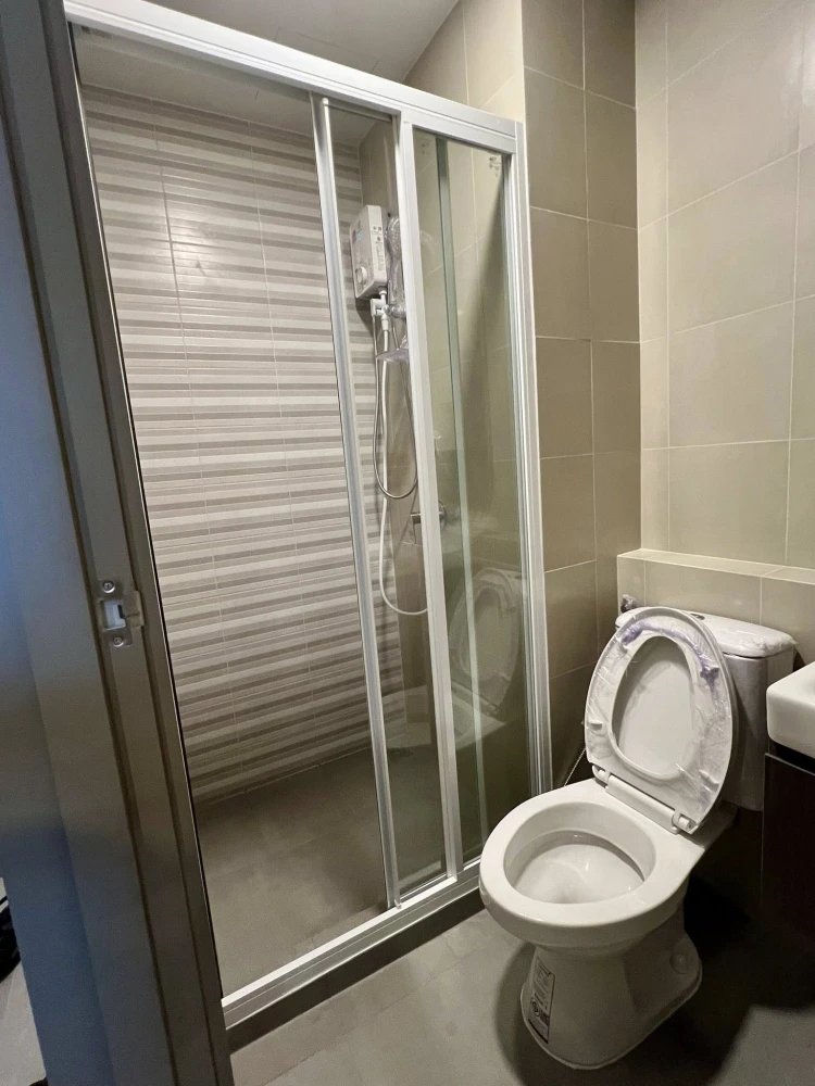 ให้เช่า Aspire Sukhumvit - Rama 4 ห้องสตูดิโอ พื้นที่ใช้สอยเยอะ เฟอร์ครบครัน เห็นวิวเมือง จองด่วน