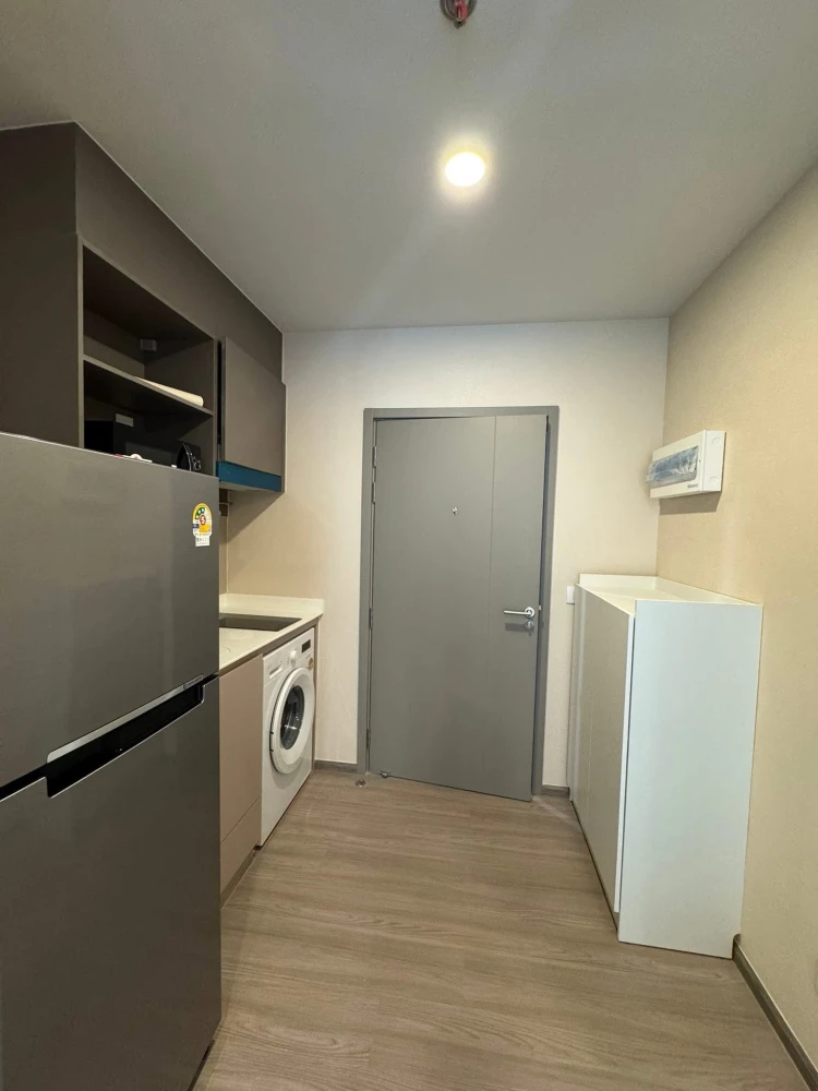 ให้เช่า Aspire Sukhumvit - Rama 4 1 ห้องนอน 1 ห้องน้ำ มาพร้อมเฟอร์และเครื่องใช้ไฟฟ้าครบครัน หิ้วกระเป๋าเข้าอยู่ได้เลยจ้า
