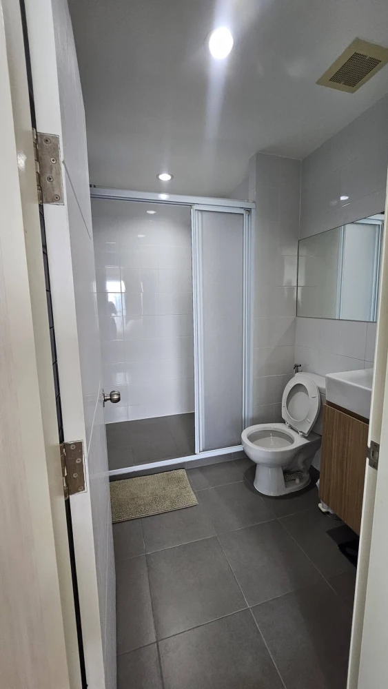 ให้เช่า Aspire Sukhumvit 48 ห้องกว้างขวาง อยู่ชั้นสูง ตกแต่งครบครัน มาแต่ตัวเข้าอยู่ได้เลย
