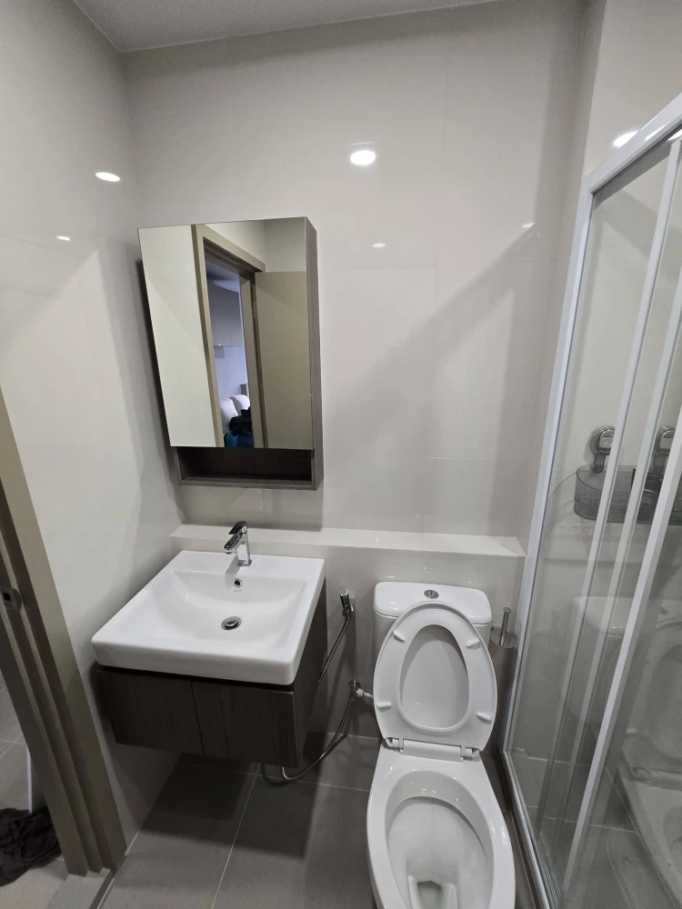 ให้เช่า Aspire Vibha-Victory ห้องชั้นสูง น่าอยู่ พร้อมเฟอร์ + เครื่องใช้ไฟฟ้า จองเลย