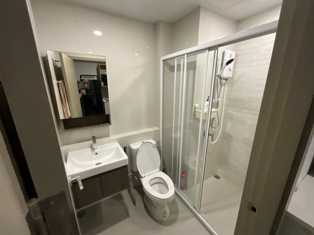 ให้เช่า Aspire Vibha-Victory ห้องสภาพดี เฟอร์นิเจอร์ครบ พร้อมอยู่ทันที สนใจจองเลย