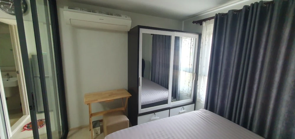 ให้เช่า Aspire Wutthakat ห้องชั้น 5 มาพร้อมเฟอร์และเครื่องใช้ไฟฟ้าครบครัน หิ้วกระเป๋าเข้าอยู่ได้เลยจ้า