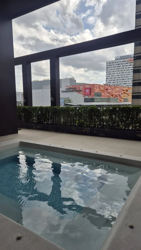 ให้เช่า Astro Condominiumห้องพร้อมอยู่ สิ่งอำนวยความสะดวกครบครัน ราคาจับต้องได้ มาจองเลย อย่ารอช้า