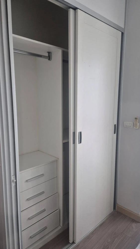 ให้เช่า Astro Condominiumห้องพร้อมอยู่ สิ่งอำนวยความสะดวกครบครัน ราคาจับต้องได้ มาจองเลย อย่ารอช้า