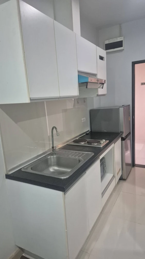 ให้เช่า Astro Condominiumห้องพร้อมอยู่ สิ่งอำนวยความสะดวกครบครัน ราคาจับต้องได้ มาจองเลย อย่ารอช้า