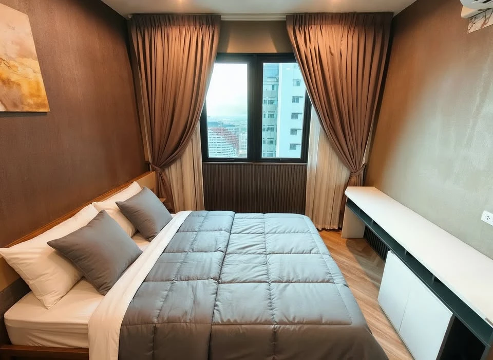 ให้เช่า Astro Condominium ห้องกว้างพื้นที่ใช้สอยเยอะ ตกแต่งสวยคุมโทน เฟอร์ครบครัน จองเลย