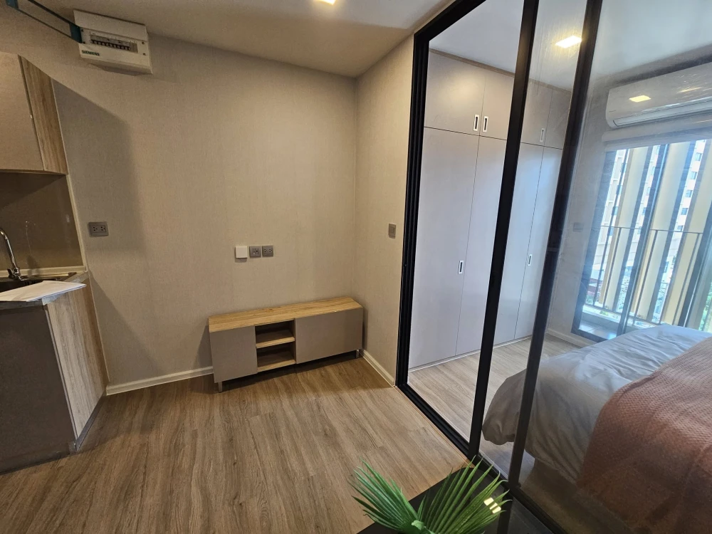 ให้เช่า Atmoz รัชดา-ห้วยขวาง ห้อง Studio อาคาร C ชั้น 7 ตกแต่งน่าอยู่ พร้อมเฟอร์นิเจอร์ครบชุด เข้าอยู่ได้เลยจ้า