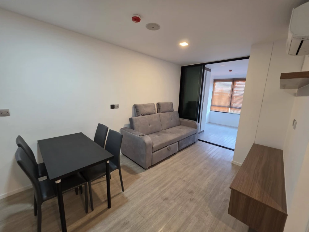 ให้เช่า Atmoz ลาดพร้าว 71 แบบ 2 ห้องนอน (1 ใหญ่ 1 เล็ก) 1 ห้องน้ำ ตกแต่งพร้อมอยู่แล้วจ้า จองแล้วจะไม่ผิดหวัง