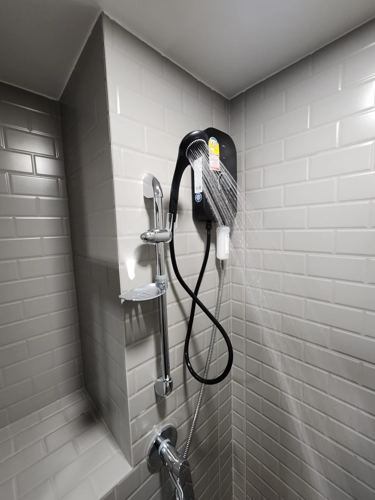ให้เช่า Atmoz flow minburi ห้องน่าอยู่ มาพร้อม เฟอร์ เครื่องใช้ไฟฟ้าครบ ราคาดี รีบมาจองเลย
