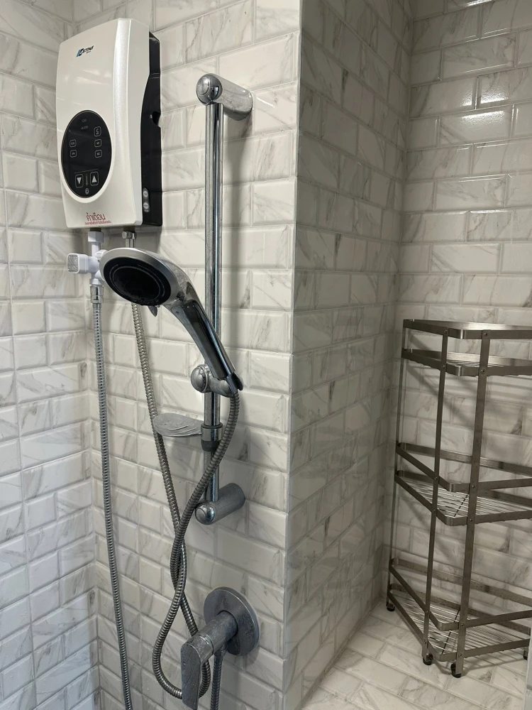 ให้เช่า Atmoz Kanaal Rangsit ห้องพร้อมอยู่  เฟอร์นิเจอร์ + เครื่องใช้ไฟฟ้า ครบ มาแต่ตัวเข้าอยู่ได้เลย!!!