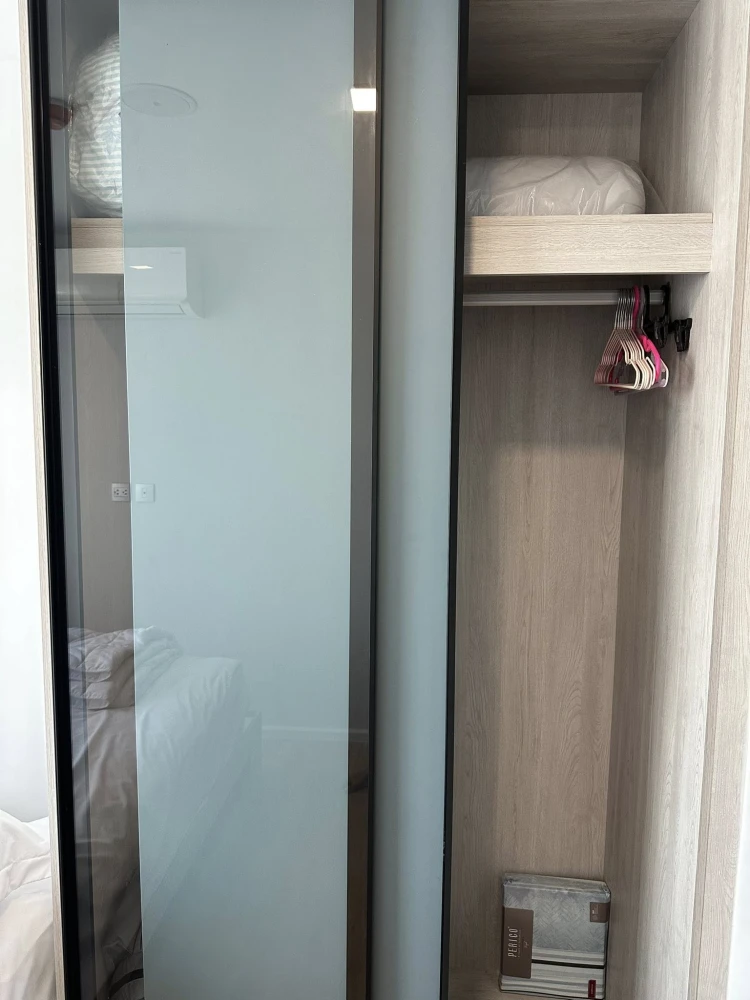 ให้เช่า Atmoz Kanaal Rangsit ห้องพร้อมอยู่  เฟอร์นิเจอร์ + เครื่องใช้ไฟฟ้า ครบ มาแต่ตัวเข้าอยู่ได้เลย!!!