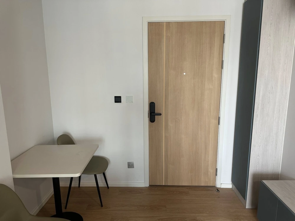 ให้เช่า Atmoz Kanaal Rangsit ห้องพร้อมอยู่  เฟอร์นิเจอร์ + เครื่องใช้ไฟฟ้า ครบ มาแต่ตัวเข้าอยู่ได้เลย!!!