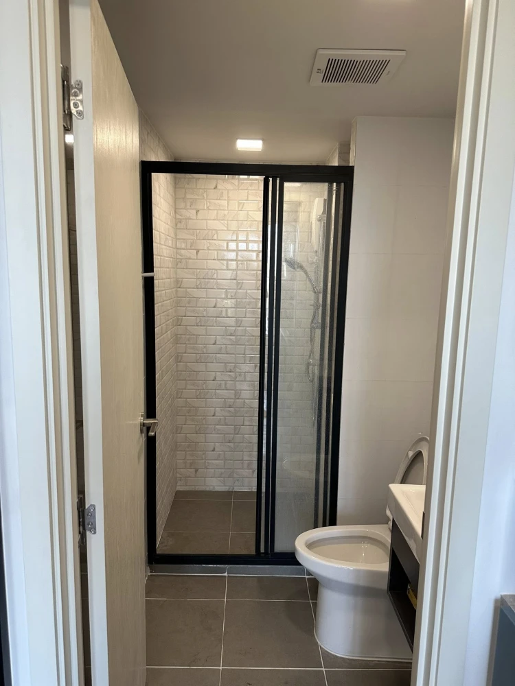 ให้เช่า Atmoz Kanaal Rangsit ห้องพร้อมอยู่  เฟอร์นิเจอร์ + เครื่องใช้ไฟฟ้า ครบ มาแต่ตัวเข้าอยู่ได้เลย!!!