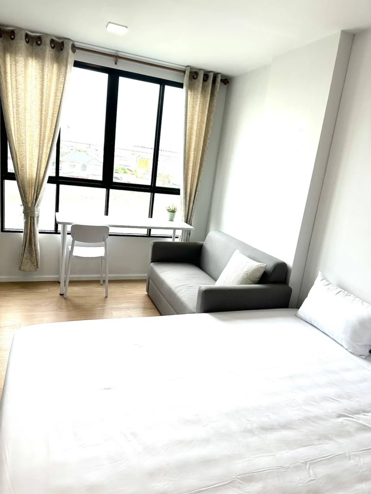 ให้เช่า Atmoz Kanaal Rangsit ห้องพร้อมเข้าอยู่ เฟอร์พร้อม หิ้วกระเป๋ามาได้เลย รีบจองเลย