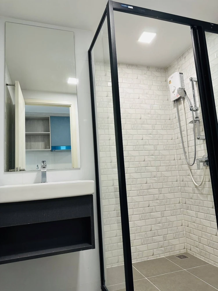 ให้เช่า Atmoz Kanaal Rangsit ห้องพร้อมเข้าอยู่ เฟอร์พร้อม หิ้วกระเป๋ามาได้เลย รีบจองเลย