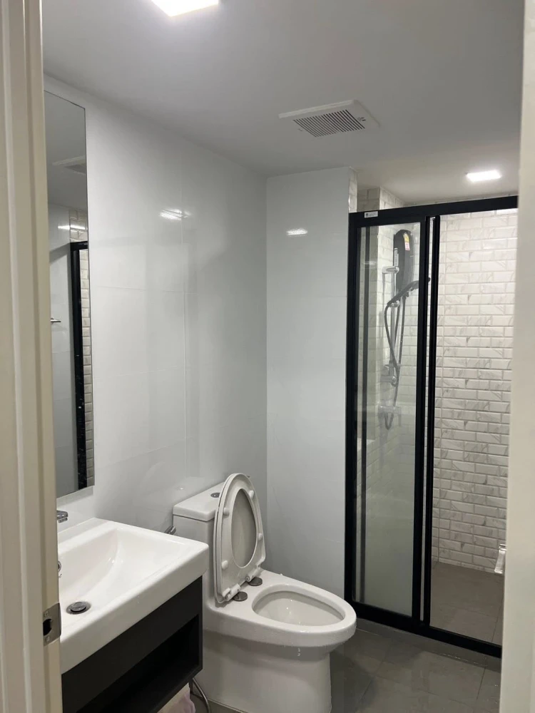 ให้เช่า Atmoz Kanaal Rangsit 1 ห้องนอน 1 ห้องน้ำ ทำเลดี สิ่งอำนวยความสะดวกครบครัน รีบจองเลยตอนนี้