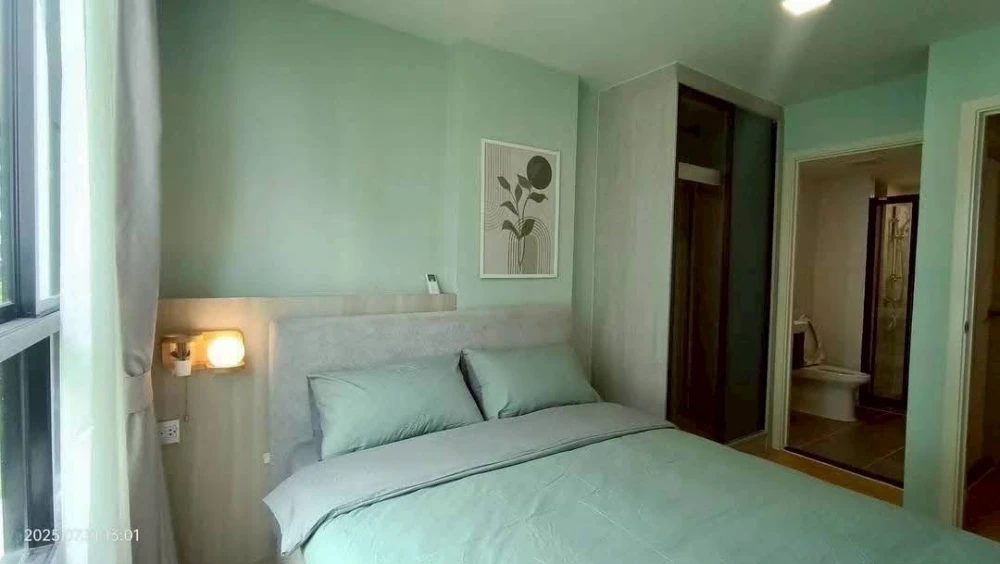 ให้เช่า Atmoz Kanaal Rangsit 1 ห้องนอน 1 ห้องน้ำ เฟอร์นิเจอร์และเครื่องใช้ไฟฟ้าครบครัน หิ้วกระเป๋าเข้าอยู่ได้เลยจ้า