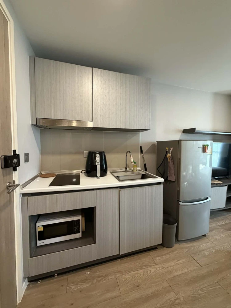 ให้เช่า Atmoz ladprao 15 ตึก B ชั้น 5 ตกแต่งพร้อมเฟอร์นิเจอร์ครบเซตพร้อมอยู่ รีบจองเลยจ้า