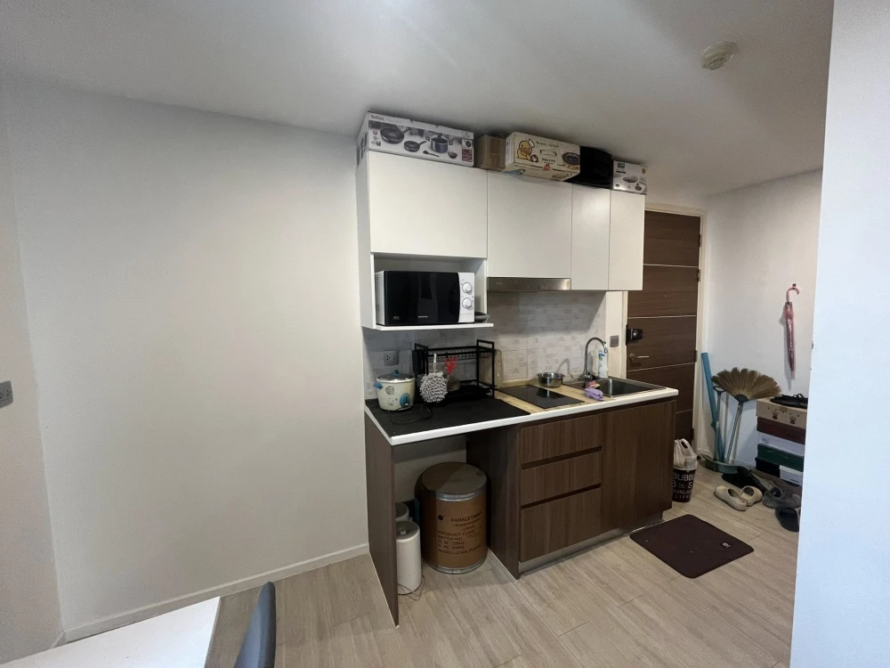 ให้เช่า Atmoz Ladprao 71 2 ห้องนอน มาพร้อมเฟอร์นิเจอร์และสิ่งอำนวยความสะดวกครบครัน หิ้วกระเป๋าเข้าอยู่ได้เลยจ้า