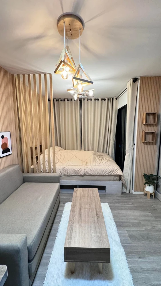 ให้เช่า Atmoz portrait ศรีสมาน ตกแต่งสไตล์มูจิ ห้องตกแต่งพร้อมอยู่ เฟอร์นิเจอร์และอุปกรณ์อำนวยความสะดวกครบครัน