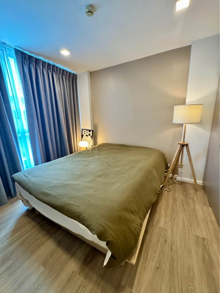 ให้เช่า Atmoz Ratchada-Huaikwang ห้องกว้างพื้นที่ใช้สอยเยอะ ตกแต่งคุมโทน มาพร้อมเฟอร์ครบครัน จองเลย