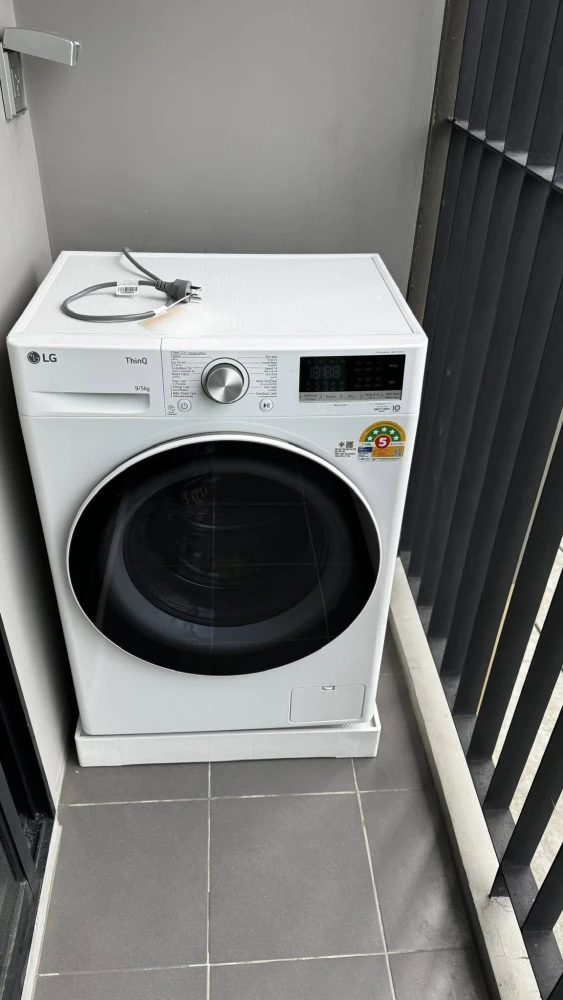 ให้เช่า Atmoz Ratchada-Huaikwang 1 ห้องนอน ชั้น 5 ทำเลดี เฟอร์นิเจอร์ครบครัน หิ้วกระเป๋าเข้าอยู่ได้เลยจ้า