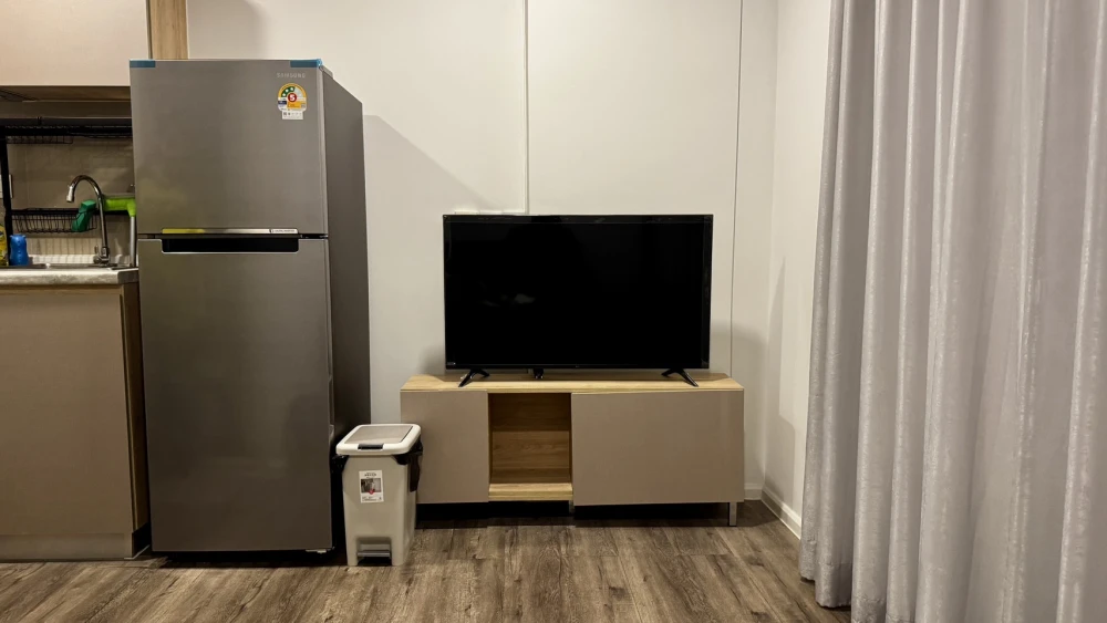 ให้เช่า Atmoz Ratchada-Huaikwang 1 ห้องนอน ชั้น 5 ทำเลดี เฟอร์นิเจอร์ครบครัน หิ้วกระเป๋าเข้าอยู่ได้เลยจ้า