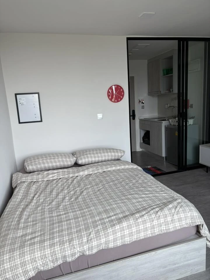 For rent: Atmoz Tropicana Bangna, 6th floor. Nice, fully furnished unit. Book now, don't wait!