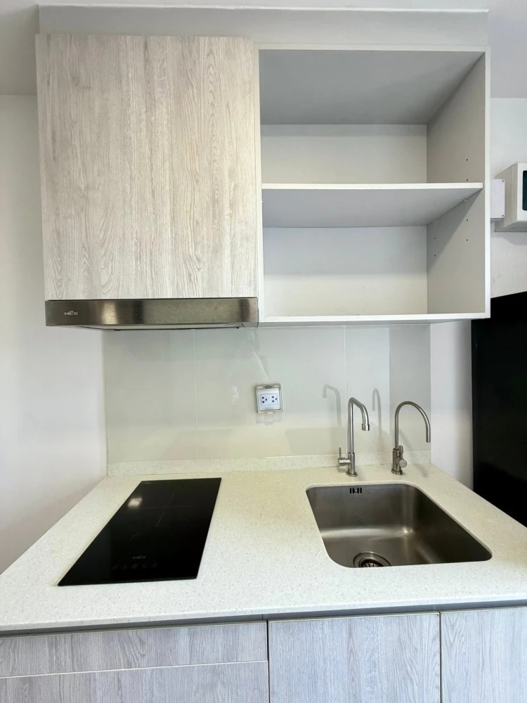 ให้เช่า Atmoz Tropicana Bangna ห้องตกแต่งสไตล์Modern Minimal เฟอร์ครบครัน พลาดแล้วจะเสียใจ