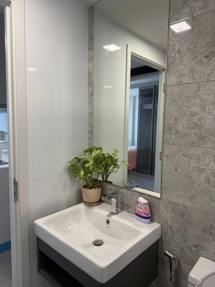 ให้เช่า Atmoz Tropicana Bangna ห้องน่าอยู่ เฟอร์นิเจอร์ เครื่องใช้ไฟฟ้าครบครัน มาจองเลย อย่าพลาดโอกาส