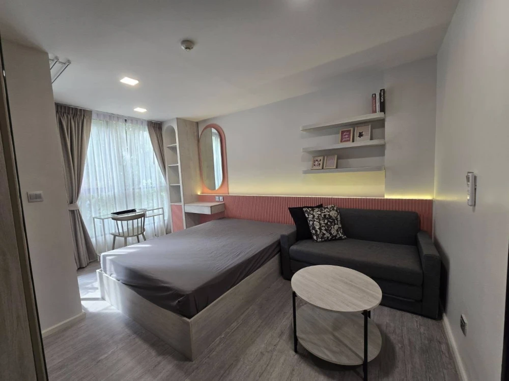 ให้เช่า Atmoz Tropicana Bangna 1 ห้องนอน 1 ห้องน้ำ แต่งสวยคุมโทน มาพร้อมเฟอร์ครบครัน จองเลย
