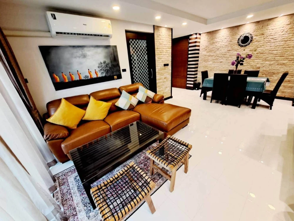 ให้เช่า Avenue 61 2 ห้องนอน 2 ห้องน้ำ ขนาด 107 ตารางเมตร ห้องกว้างใหญ่มากๆ สนใจจองเลย