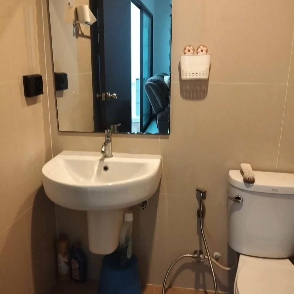 ให้เช่า B-Live Tiwanon ห้องน่าอยู่ มาพร้อมการตกแต่งที่ครบครัน สนใจจองเลย