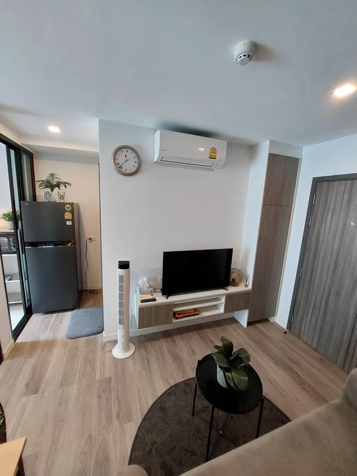 ให้เช่า B Loft Sukhumvit 107 ชั้น 3 ห้องน่าอยู่ พร้อมเฟอร์และเครื่องใช้ไฟฟ้าครบ จองเลยจ้า