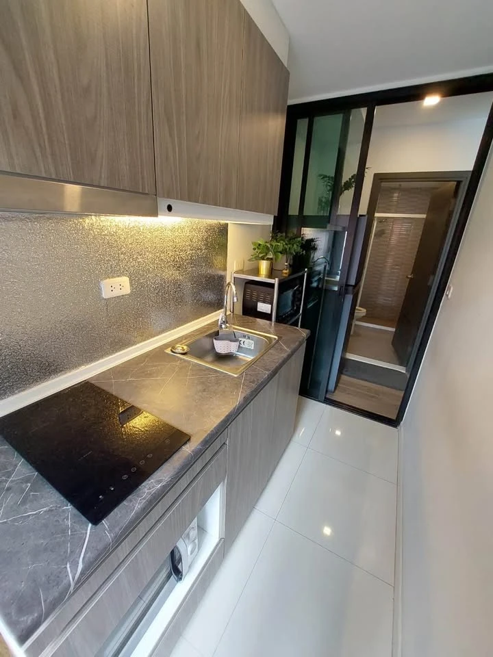 ให้เช่า B Loft Sukhumvit 107 ชั้น 3 ห้องน่าอยู่ พร้อมเฟอร์และเครื่องใช้ไฟฟ้าครบ จองเลยจ้า