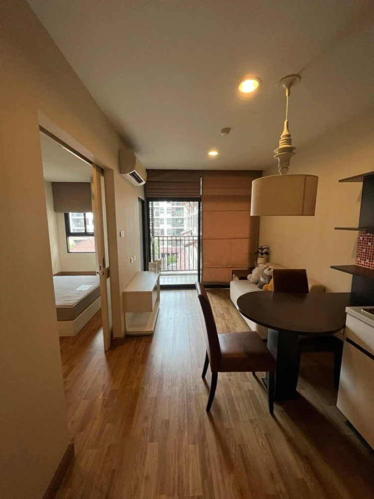 ให้เช่า Baan Navatara ชั้น 5 วิวสระ มาพร้อมการตกแต่งที่ครบครัน จองเลย ด่วนๆ