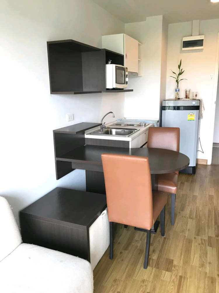 ให้เช่า Baan Navatara ชั้น 6 มาพร้อมการตกแต่งที่ครบครัน สนใจจองเลย