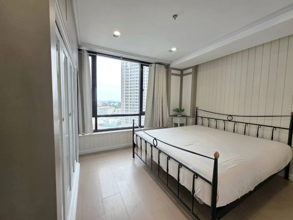 ให้เช่า BAAN PIYA SATHORN 2 ห้องนอน พื้นที่ใช้สอยเยอะ ติดวอลเปเปอร์อย่างดี จองด่วน