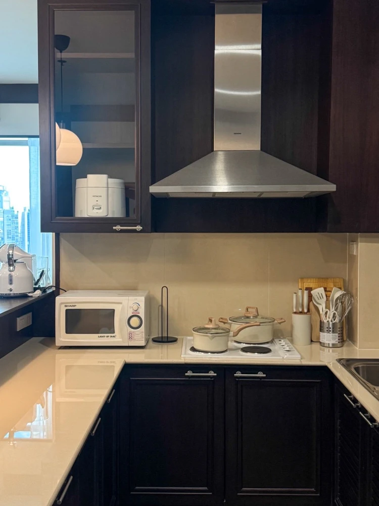 ให้เช่า Baan Sathorn-Chaopraya ห้องขนาดใหญ่ โปร่ง อยู่สบาย  วิวแม่น้ำ ลมดี เงียบ เป็นส่วนตัว บอกเลยว่าต้องจอง