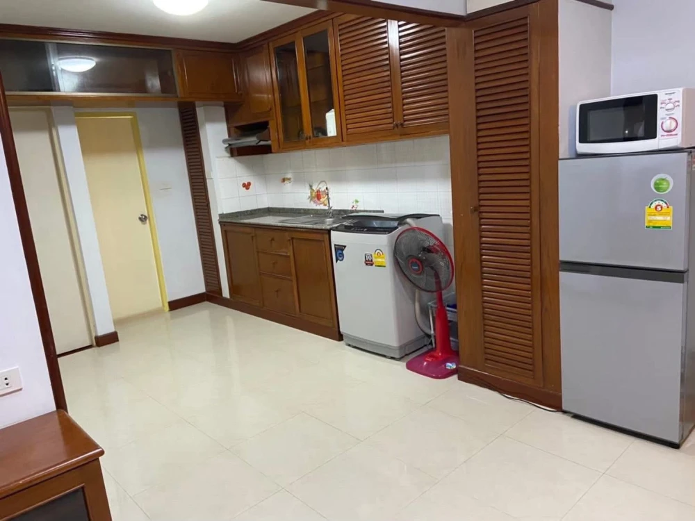 ให้เช่า Baan Suan Thon PhutthaBucha 47 ห้องกว้างพื้นที่ใช้สอยเยอะ มาพร้อมเฟอร์ครบครัน รีบจองเลยด่วนๆ
