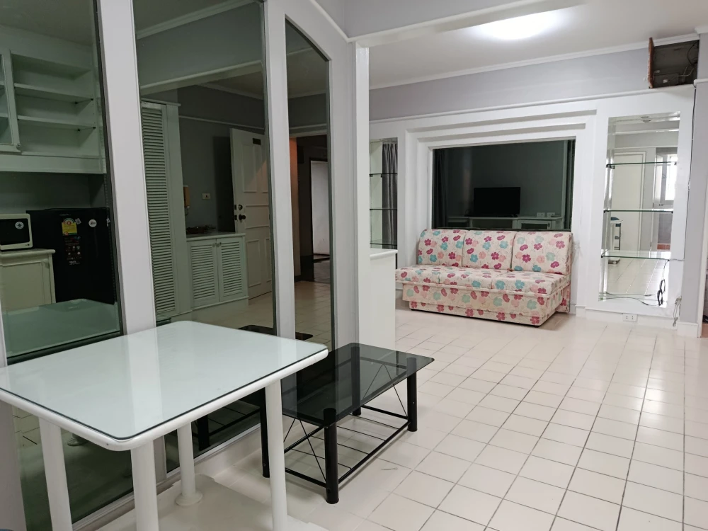 ให้เช่า Baan Suan Thon PhutthaBucha 47 ห้องพร้อมเข้าอยู่ เฟอร์พร้อม ราคาสบายกระเป๋า หิ้วกระเป๋ามาได้เลย