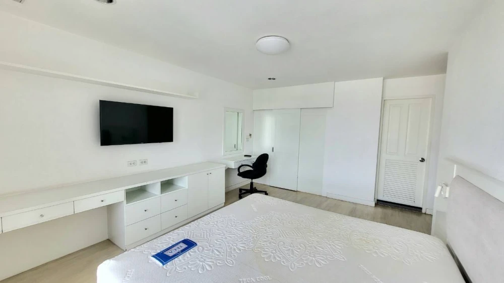 ให้เช่า Bangkok Garden ห้องกว้างพื้นที่ใช้สอยเยอะ ทำเลดี เดินทางสะดวก เฟอร์นิเจอร์ครบครัน จองเลยตอนนี้