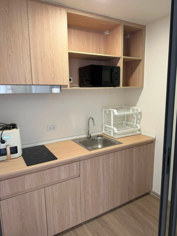 ให้เช่า Beat Sukhumvit แบบ 1 Bedroom Plus หิ้วกระเป๋าเข้าอยู่ได้เลย (วิวสวย วิวสระ)