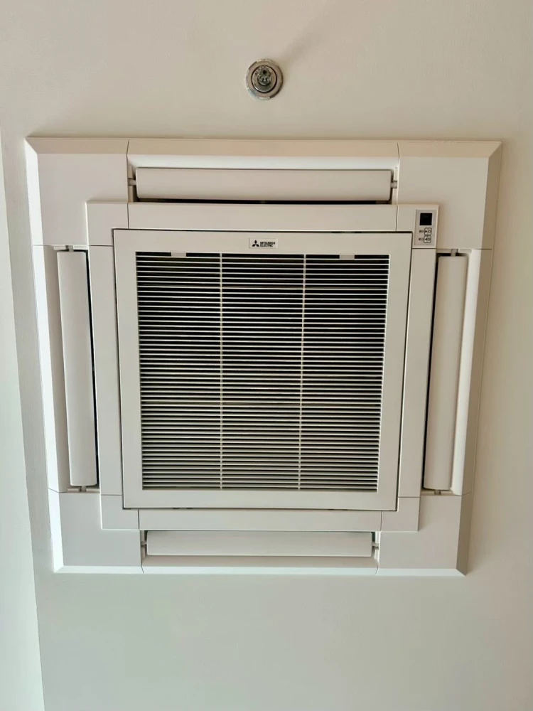 ให้เช่า Belle Grand Rama 9 ห้องสวย พร้อมอยู่ วิวเมือง ชั้นสูง พร้อมเฟอร์นิเจอร์และเครื่องใช้ไฟฟ้าครบครัน