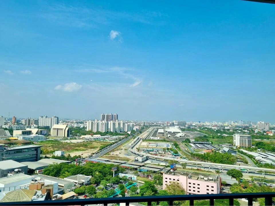 ให้เช่า Belle Grand Rama 9 แบบ 3 ห้องนอน 2 ห้องน้ำ ห้องชั้นสูงเห็นวิวเมืองสวย วิวโล่งโปร่งสบาย จองเลย