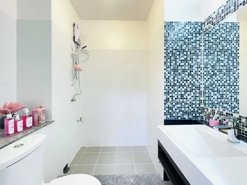ให้เช่า Bliz Condominium Rama 9 - Hua Mak ห้องแต่งสวยคุมโทน มาพร้อมเฟอร์และสิ่งอำนวยความสะดวกครบครัน จองเลย