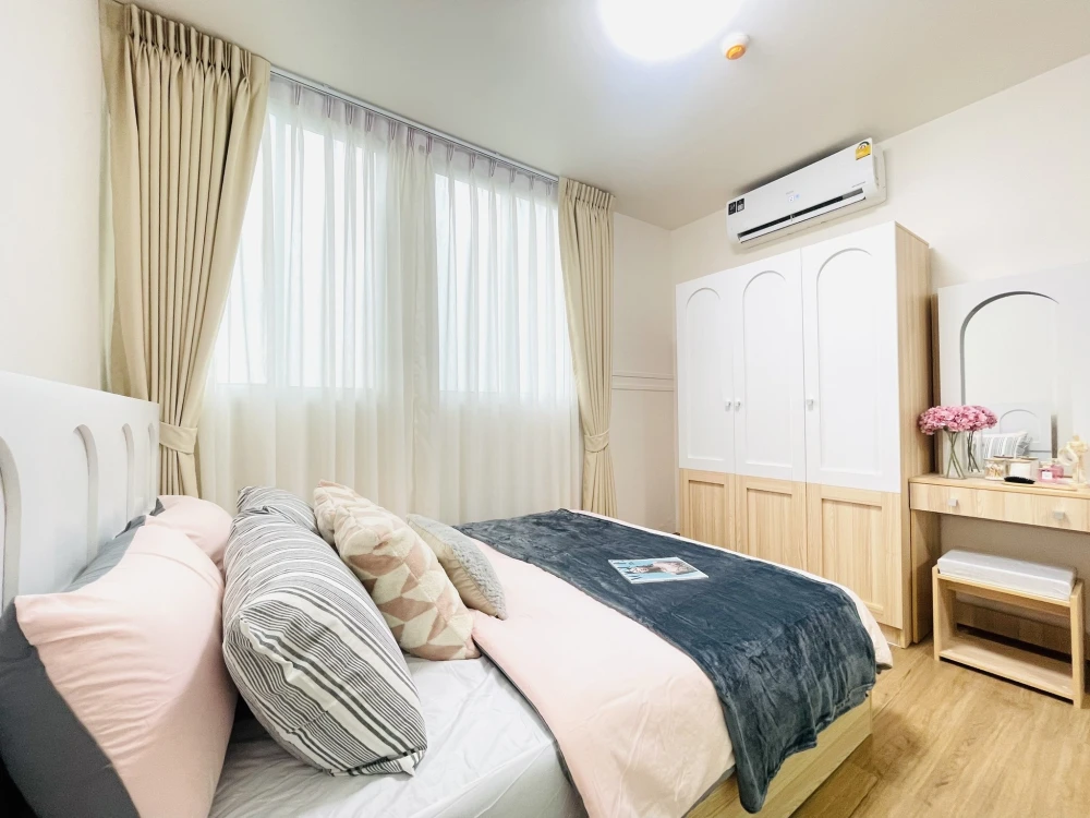 ให้เช่า Bliz Condominium Rama 9 - Hua Mak ห้องแต่งสวยคุมโทน มาพร้อมเฟอร์และสิ่งอำนวยความสะดวกครบครัน จองเลย