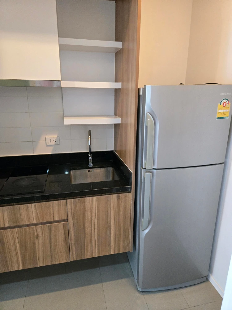 ให้เช่า Blocs 7 ห้องน่าอยู่ มาพร้อมเฟอร์นิเจอร์และเครื่องใช้ไฟฟ้าครบ จองเลย ด่วนๆ